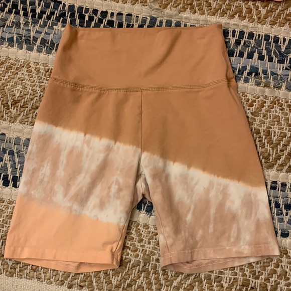 OFFLINE by Aerie Set - Tie Dye OG Sweatshirt and Stretchy High Waist Bike Shorts - Picture 6 of 9
